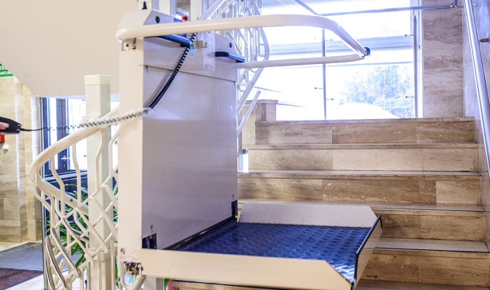 Konserwacja platform dla osób z niepełnosprawnościami